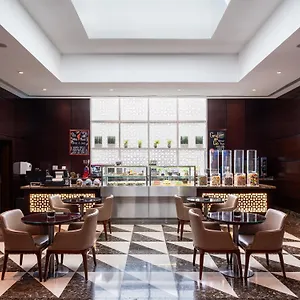 Отель Four Points By Sheraton, Шарджа